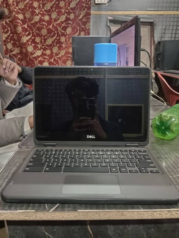 Chromebook dell  3100 2/in/1 0