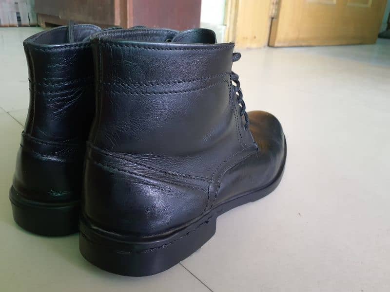 leather boots original mens size 46. . . . . . 03234757343 11