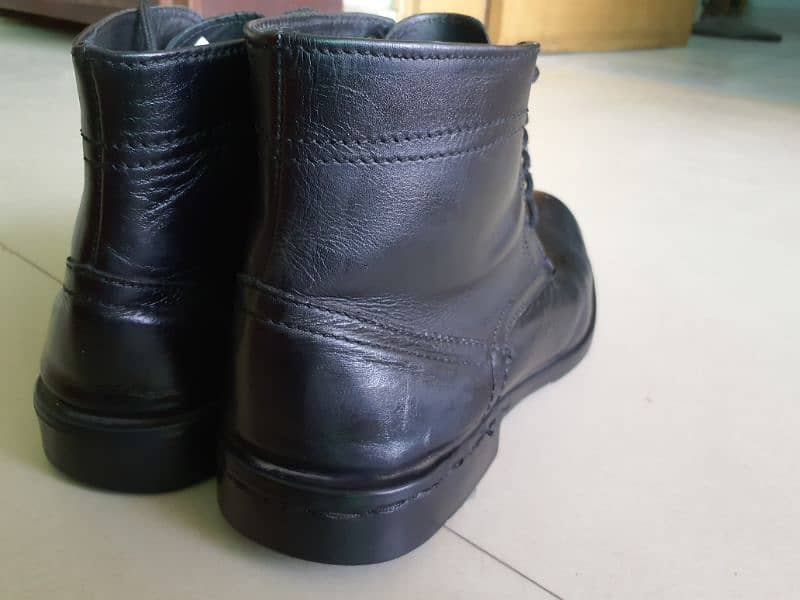 leather boots original mens size 46. . . . . . 03234757343 12