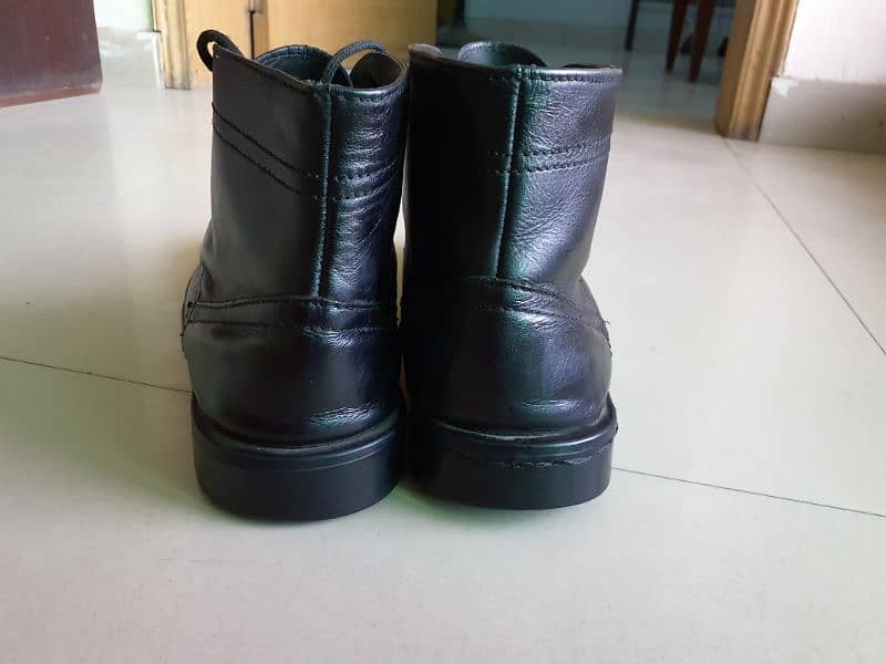 leather boots original mens size 46. . . . . . 03234757343 15