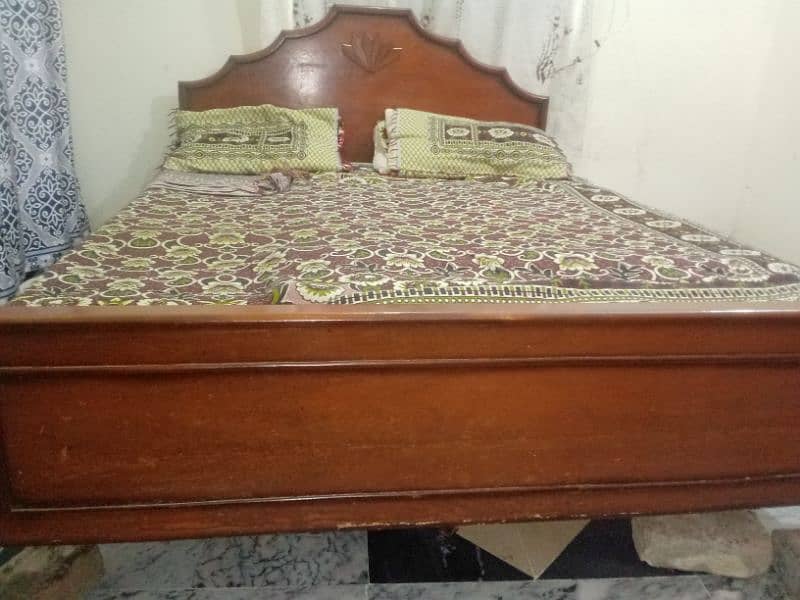 Double bed without mattress 1