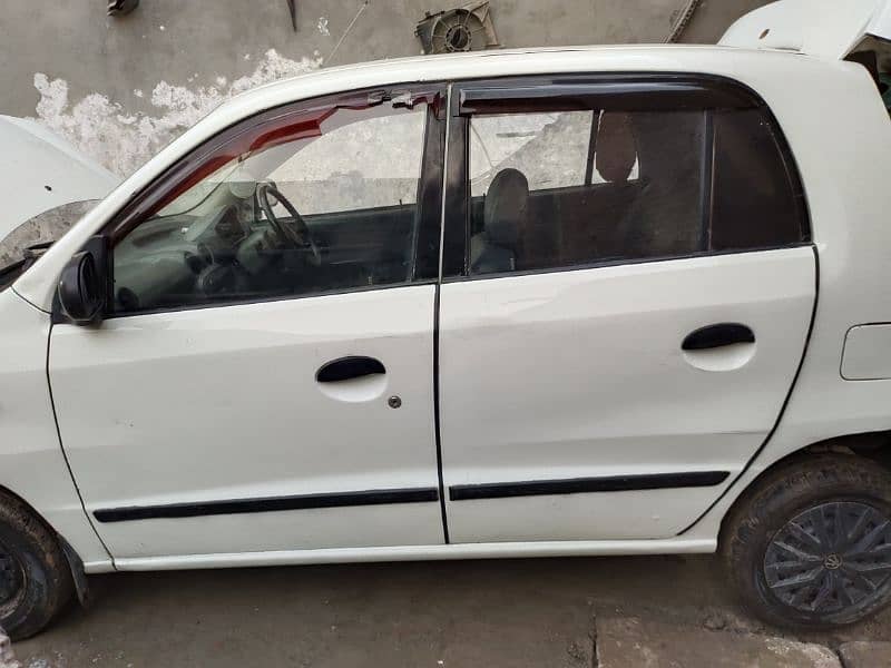 Hyundai Santro 2004 9