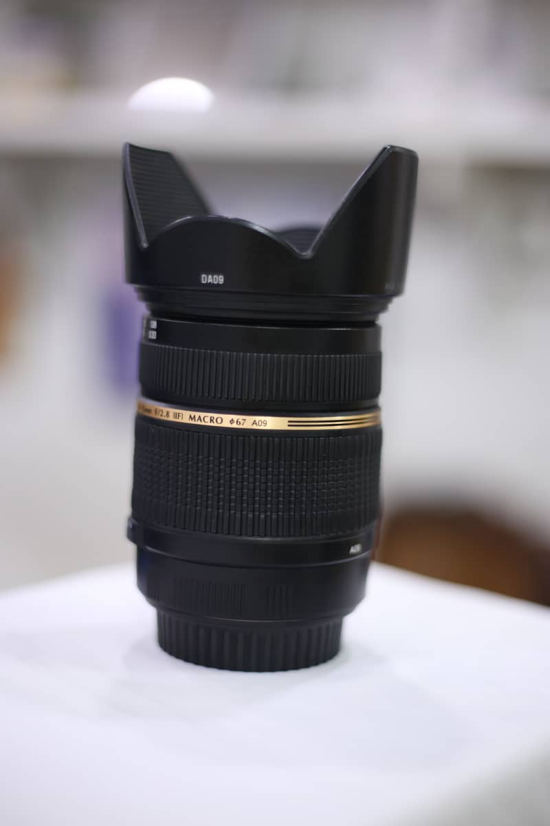 Tamron 28-75  2.8 For Canon in Mint Condition 1