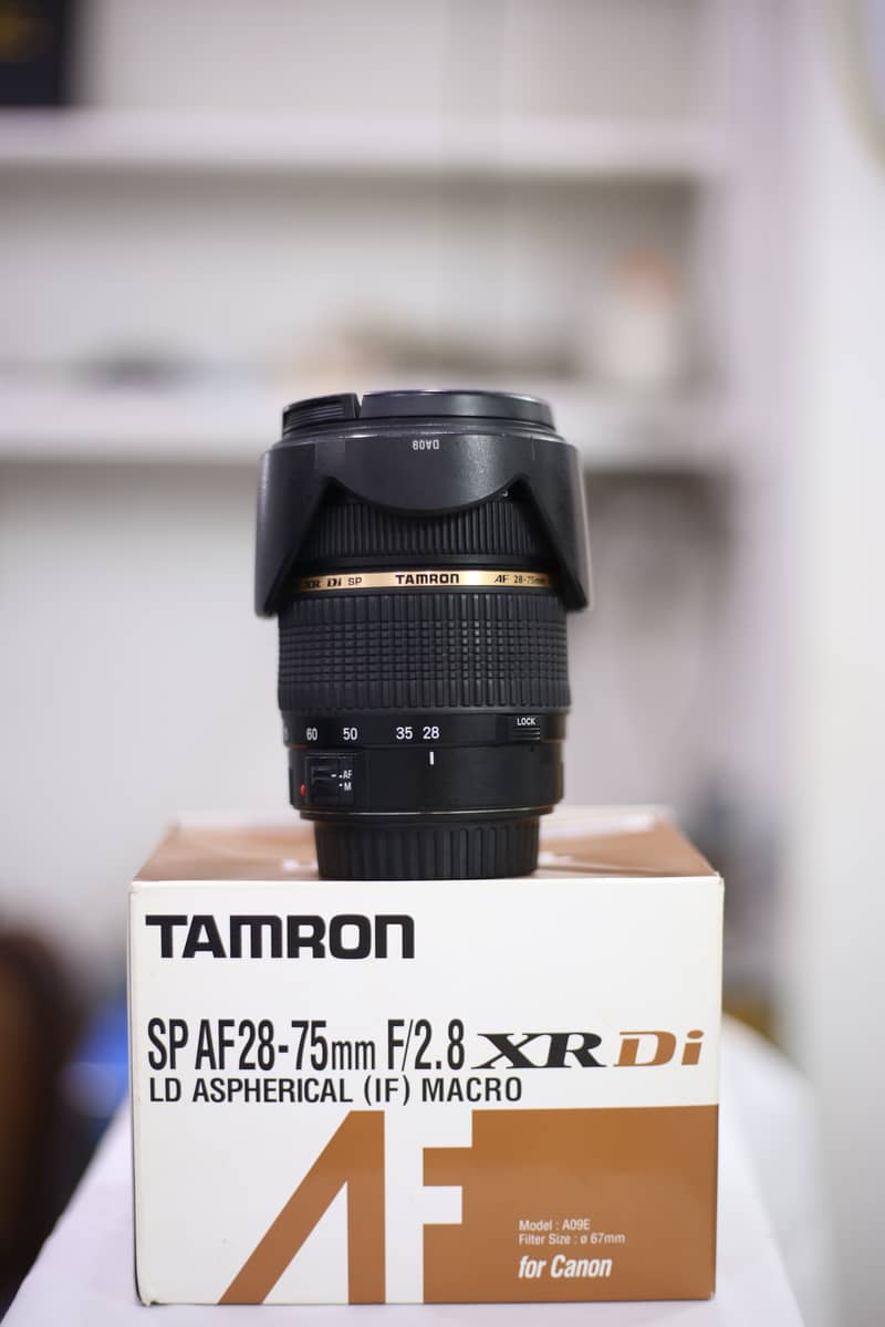 Tamron 28-75  2.8 For Canon in Mint Condition 9