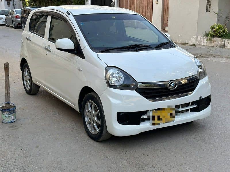 Daihatsu Mira 2015 4