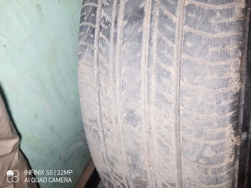 good condition car 4 tyre 6