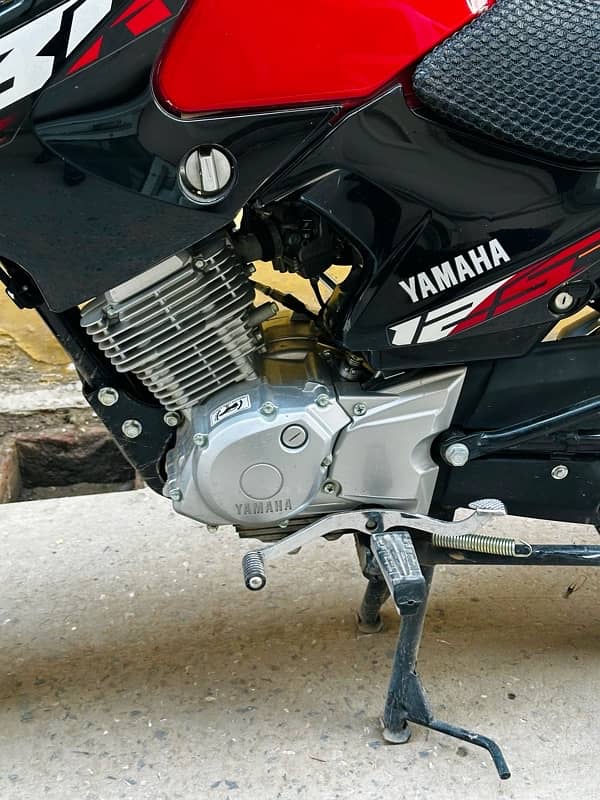 Yamaha YBR-125 7