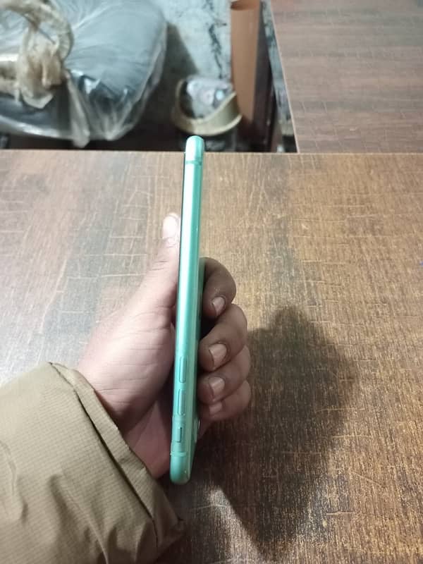 IPhone 11 Non PTA JV 128GB 5