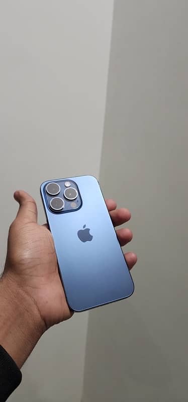 Apple iPhone 15 Pro 128 Gb 3