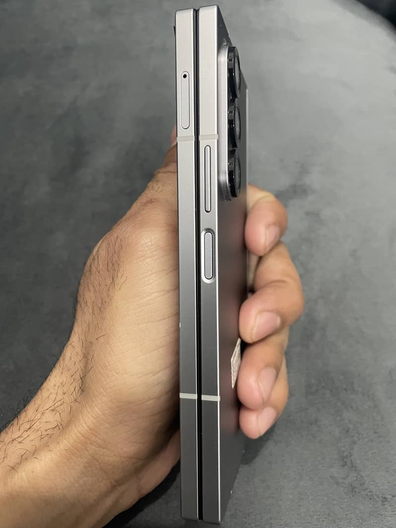 Samsung Galaxy Fold 6 Non Pta 2