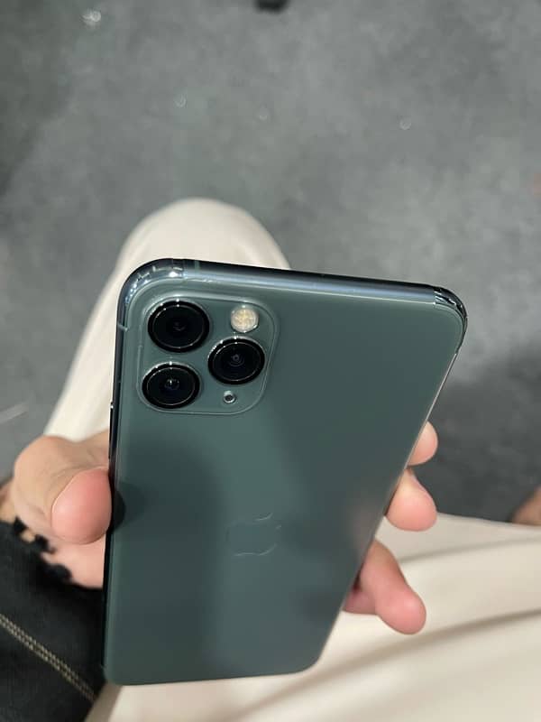 iPhone 11 Pro Max 64gb PTA Approved 1