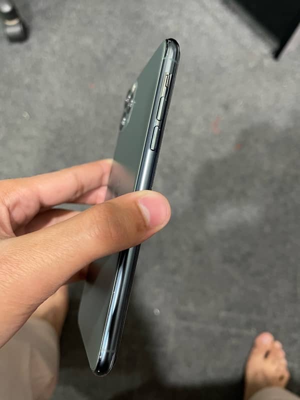 iPhone 11 Pro Max 64gb PTA Approved 3