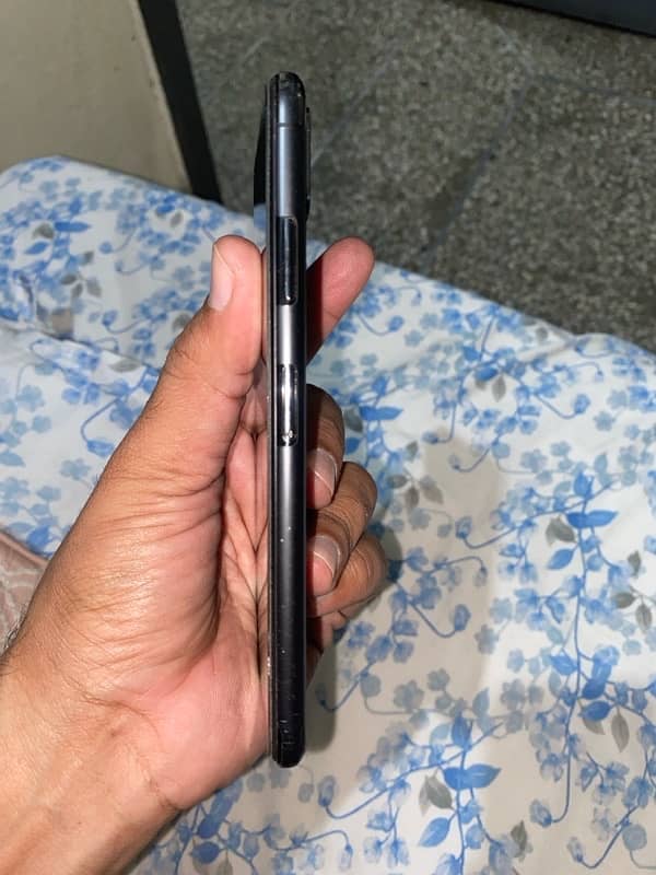 XS MAX PTA APPROVED, 256 GB Blk 3