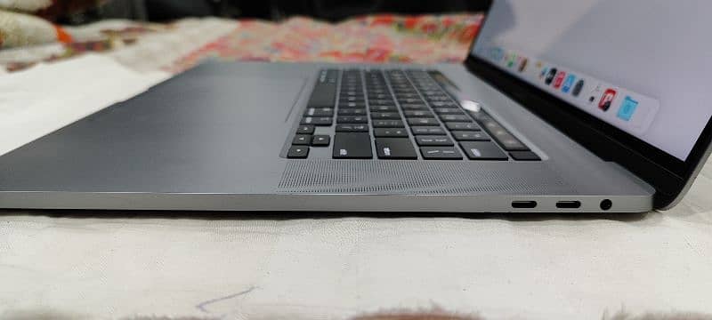 MacBook Pro 2019 16 inch 2