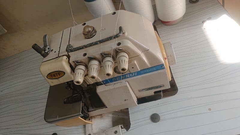 overlock machine 0