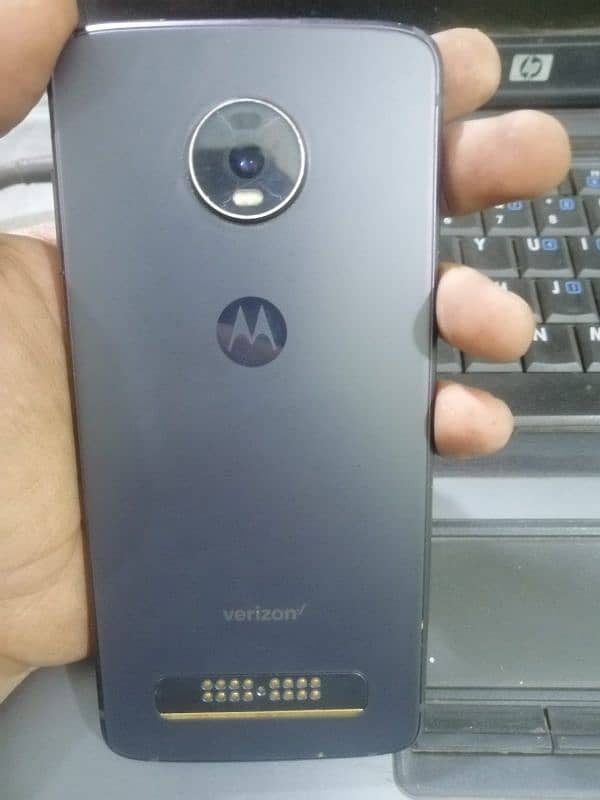 Moto z4 4gb 128 gb pta approved 3