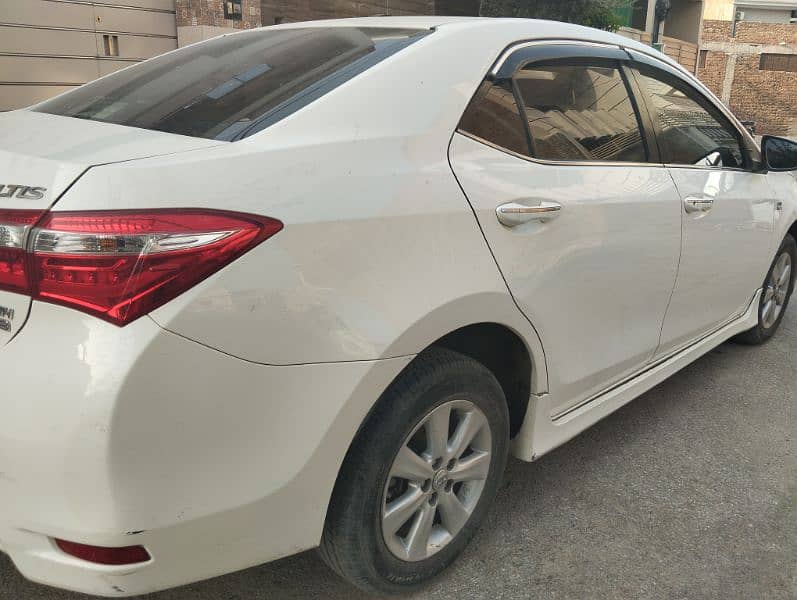 Toyota Altis Grande 2016 4