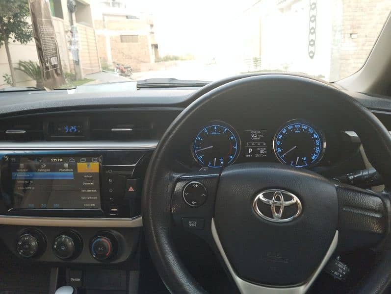 Toyota Altis Grande 2016 10