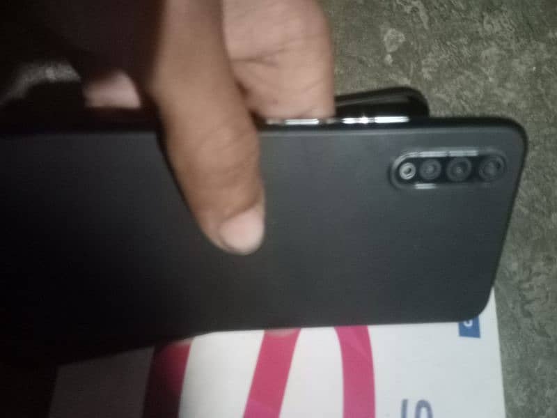 vivo s1 4gb128gb display finghr. . 6