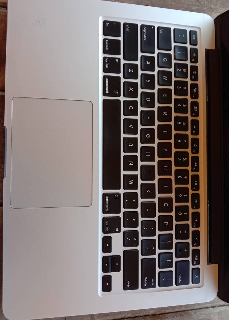 MacBook Pro 13" (2014) i7, 16GB RAM, 1TB SSD – Well-Used, Great Perfor 4