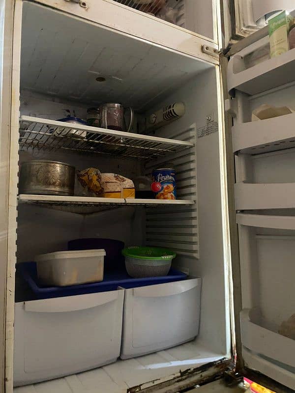 refrigerator 4