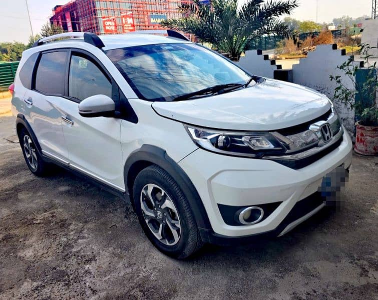 Honda BR-V 2017 iv-tech BRV islamabad for sale 1