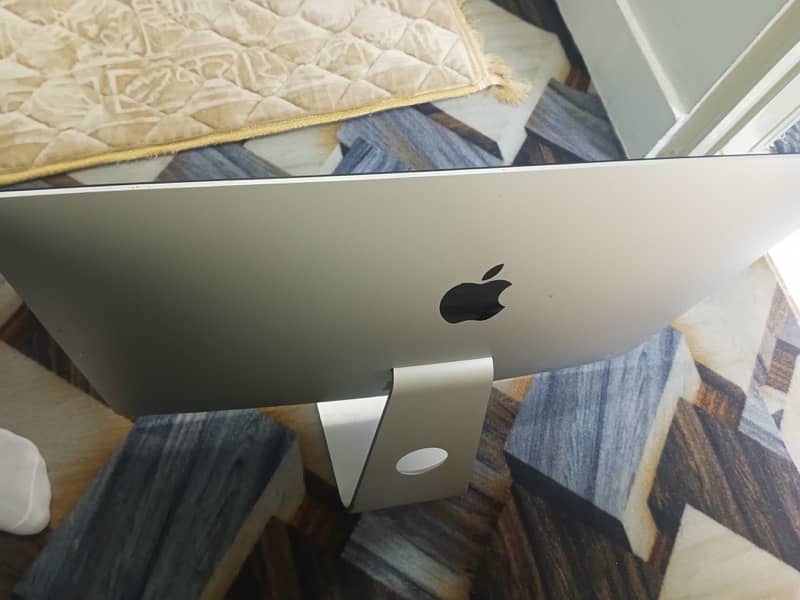 I MAC FOR SALE  (27-inch, Late 2013) i Mac Macbook 5