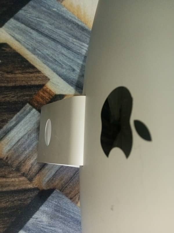 I MAC FOR SALE  (27-inch, Late 2013) i Mac Macbook 6