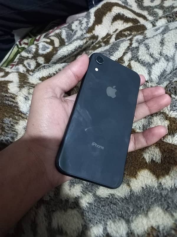 iphone xr 4