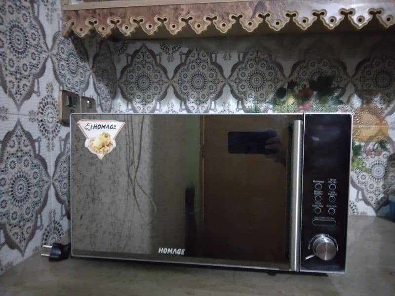 Homage Microwave oven 0