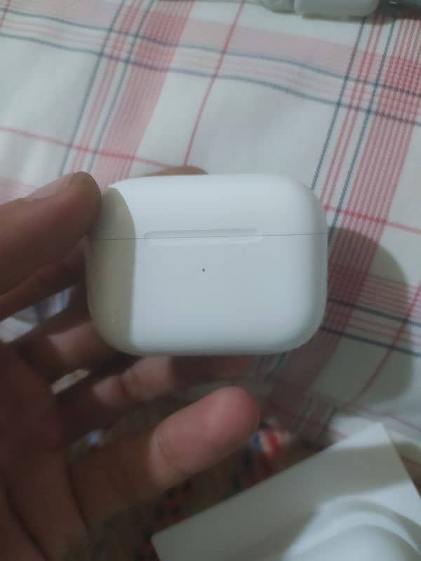 Apple air pods pro 2nd gen 6