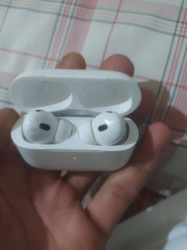 Apple air pods pro 2nd gen 0