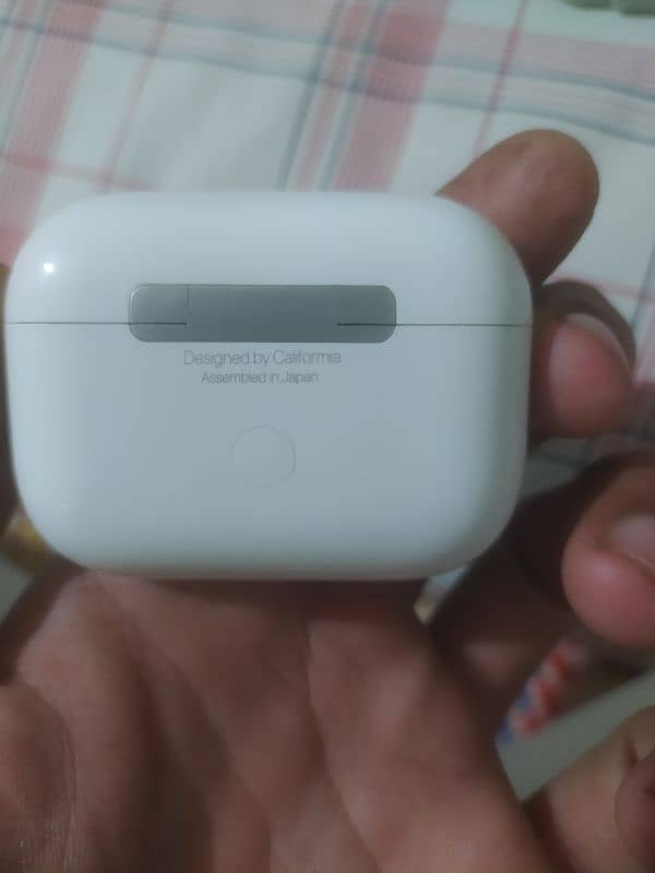 Apple air pods pro 2nd gen 7