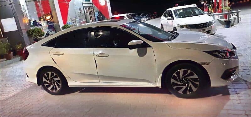 Honda Civic Oriel 2018 5