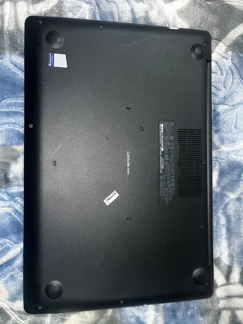 Dell Latitude 3590, Core i5 8th Gen, 256GB SSD 512GB HDD, 8GB RAM 2