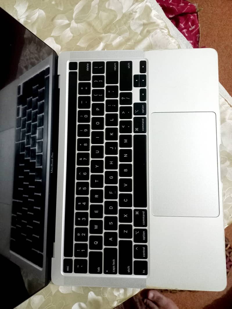 Apple MacBook Pro 2020 4