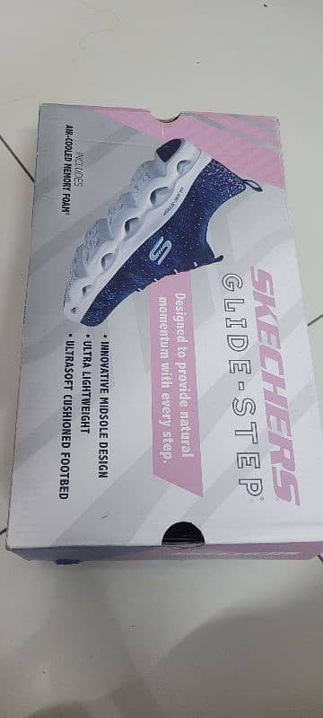 Sketchers S-Lights 3