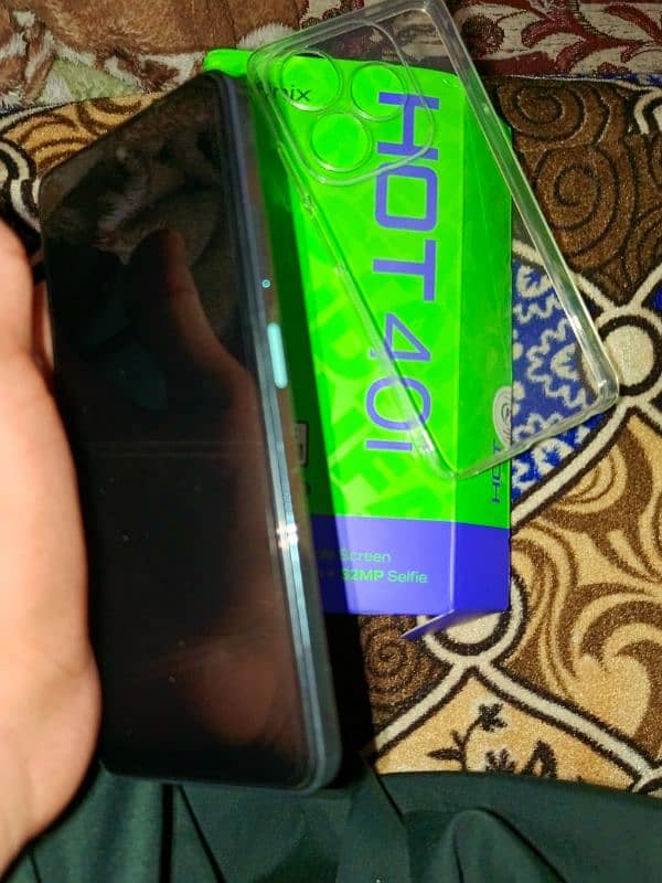 Infinix Hot 40i 4