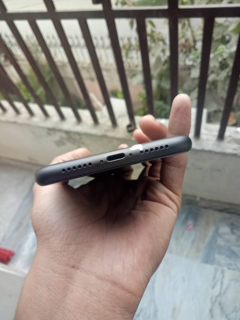 Iphone 11 non pta Jv For sale 2