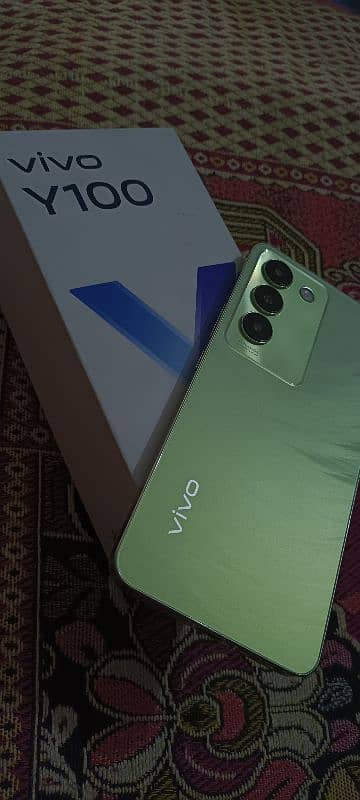 I am selling my Phone vivo y 100 8 ram 256 storage 10by10 3