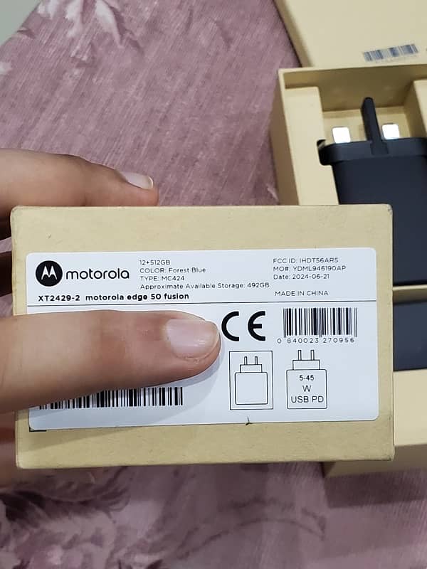 MOTOROLLA EDGE 50 Fusion (with box) 3