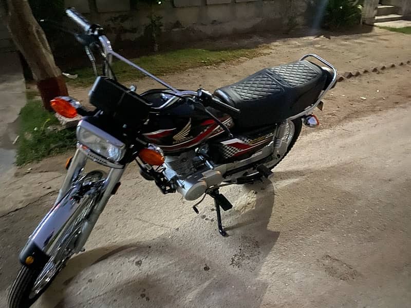 Honda 125 in mint condition 0