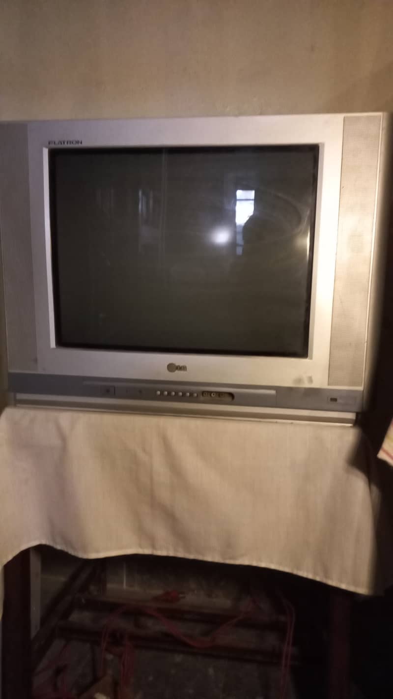 Lg tv with remote 21 inch screen flatron 1