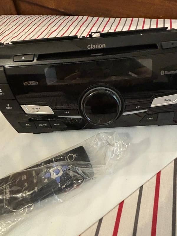 Corolla GLI original CD player & Bluetooth with Remote 0