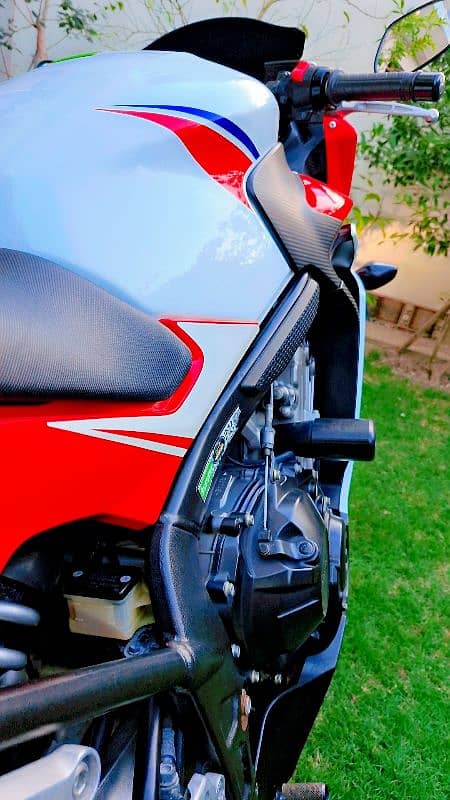 Honda CBR 650F | Model 2014 import 2017 Urgent Sale | Total Geniune 15