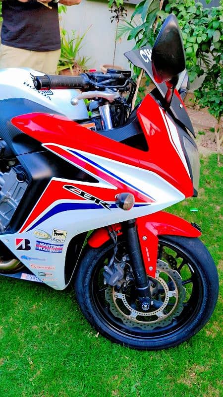 Honda CBR 650F | Model 2014 import 2017 Urgent Sale | Total Geniune 17