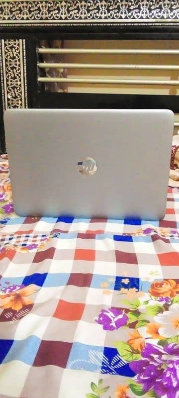 HP laptop 6th generation 1