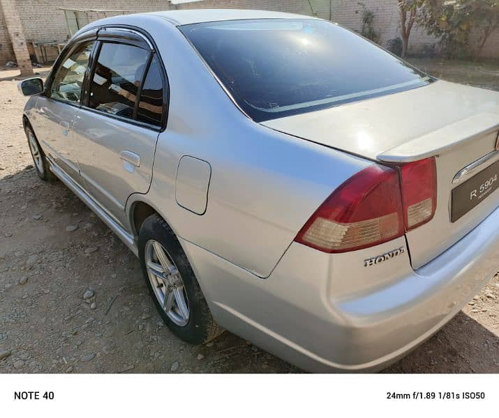 Honda Civic Oriel 2005 4