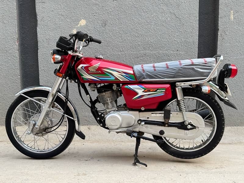 Honda 125 2023 Model Rawalpindi Number 6