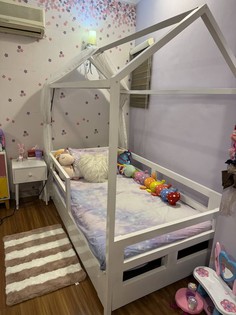 Kids bed 1